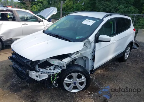 2016 Ford Escape Se z USA, uszkodzony, nr VIN 1FMCU9GX8GUB75636